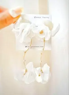 シフォン ピアス イヤリング ブライダル ホワイト ハンドメイド