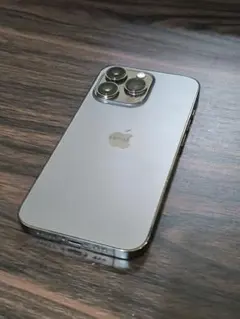 ジャンク/MagSafeのみ可】iPhone13 Pro 128GB ゴールド - メルカリ