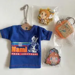 ワンピース　ナミ　Tシャツ　キーホルダー　ラバーキーホルダー