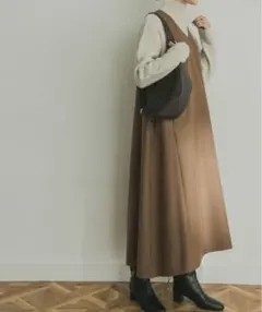 アーバンリサーチ　テントラインジャンパーワンピース　ブラウン