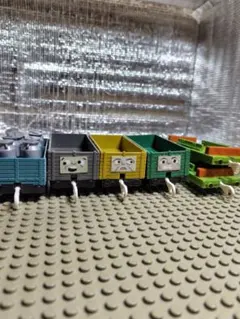 トーマス　プラレール　貨車　5台