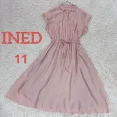 【美品】INED日本製ワンピース　桜色　清楚で知的なひざ下ワンピース　11のサムネイル