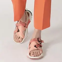 Nike ナイキ レディース サンダル ピンク アウトドアのサムネイル