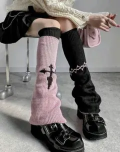 リバーシブルニットレッグウォーマー　ピンク　ブラック　y2k