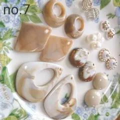 【期間限定お値下げ中】ハンドメイドアクセサリーパーツセット no.7