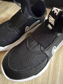 Nike Flex Runner 3 ブラック キッズスニーカー