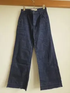 本日限定値下げGap 1969 ワイドストレートデニム 25のサムネイル