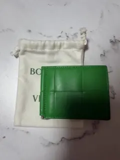 【美品】ボッテガヴェネタ マキシイントレチャート 二つ折り財布 グリーン