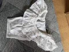 ZARA フリル付きホワイトノースリーブトップス