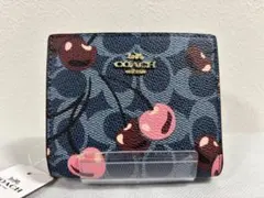 2026年最新】coach チェリー 二つ折り財布の人気アイテム - メルカリ