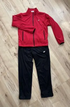 ヨネックス　テニス　バドミントン　ウォームアップ上下