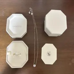 スワロフスキー　ネックレス、リング2点セット