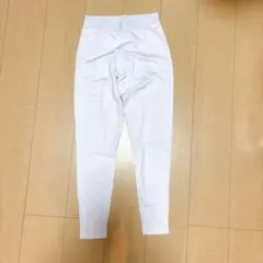 【新品・未使用】ホワイト　レギンス　裏起毛　暖かい　Mサイズ