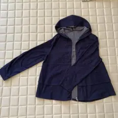 ネイビー フード付き フリル　カジュアルパーカー