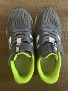 New Balance 570キッズシューズ 17㎝ グレー/ライム