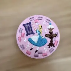 ディズニー刺繍缶バッジ