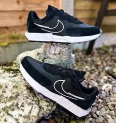 未使用ナイキW FONTANKA WAFFLEフォンタンカ ワッフルスニーカー