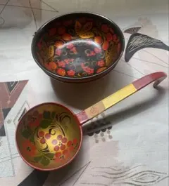 ロシア伝統工芸　ホフロマ塗り　ボウル＆レードルセット　レアなセット