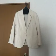 UNIQLO x Theory テーラードジャケット ベージュ