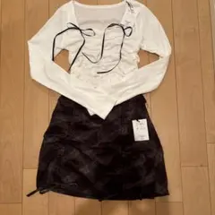 新品タグ付き　GRL トップススカートセット　タイムセール