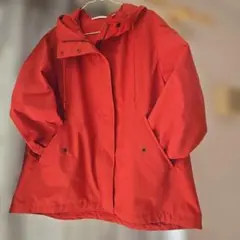 フード付きジャケット レッド