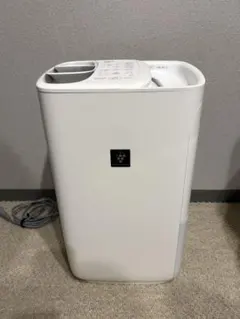 SHARP 除湿機 CM-P100-W 本体 - メルカリ