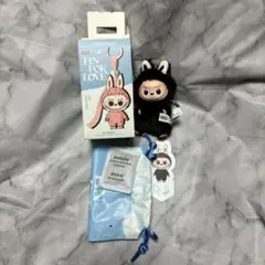 PIN FOR LOVE ぬいぐるみペンダント ラブブ　黒　イニシャル　R