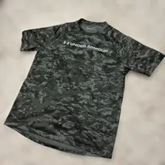 トレーニングtシャツ UAテック　迷彩柄　XL
