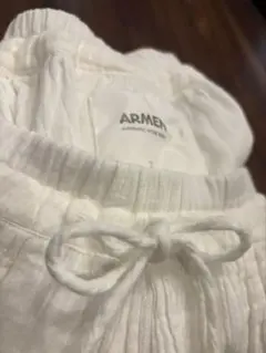 Item thumbnail for item 8d463fbe-3fe9-4ba2-9a3a-0839598d1ee7