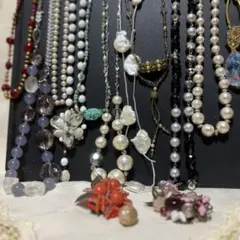 ビンテージ風ネックレスセット12本➕ブローチまとめて　ハンドメイド