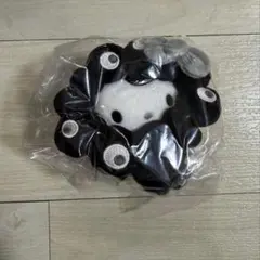 新品　サンリオ　ミャクミャクなりきりぬいぐるみ BC 黒　キティ　カラビナ付