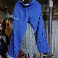 Under Armour ブルー スウェットパンツ SM