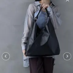 【新品未使用】トライアングルヴィーガンレザートートバッグ