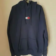 TOMMY JEANS フーディー