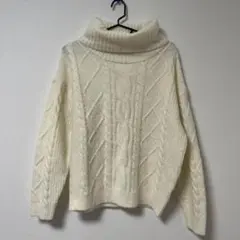 638【INGNI】イングタートルネックケーブルニットセーター白ホワイトギャル