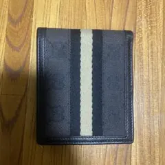 GUCCI ブラックレザー 二つ折り財布