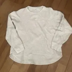 ユニクロ、ワッフル生地カットソー。薄色ベージュ。Mサイズ