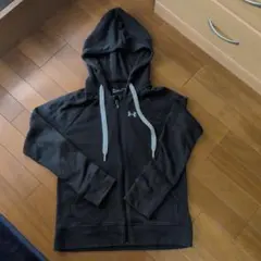 アンダーアーマー パーカー 黒 MD