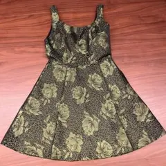 黒とグリーン光沢花柄 ノースリーブワンピースのサムネイル