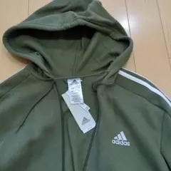 adidas オリーブ ジップアップパーカー