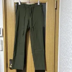 ライトオン　オリーブグリーン スラックスS