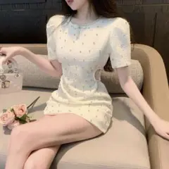 キャバクラ ドレス ビジュー サイドカット パフスリーブ ジュエルズ ローブド