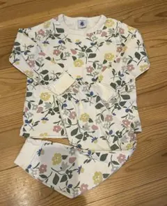 なっちゃん様専用　プチバトー　長袖パジャマ　4ans 2点