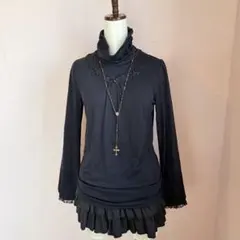 axes femme タートルネック トップスフェアリーグラウンジ　ダークコア