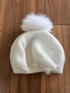 ホワイトファーベレー帽