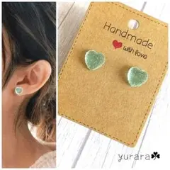 【金具変更不可】ハンドメイドレジン　グミ風　ハート　小ぶり　樹脂ピアス