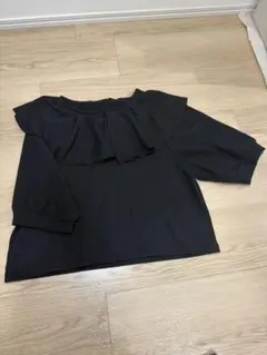 フリル付き半袖トップス（黒・グレー）