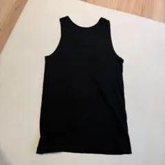 UNIQLO 黒　タンクトップ