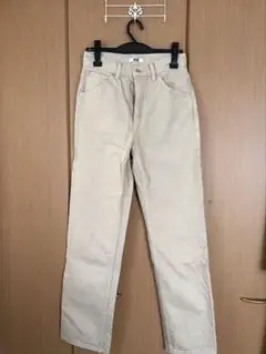 ユニクロUNIQLO U 薄緑 ストレートデニム 24(61cm)