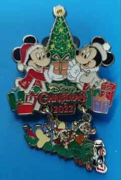 DisneyStore クリスマスピンバッジ まとめ売り ディズニー クリスマス 2001 ピンバッジ 2種セット (ミッキー＆ミニー